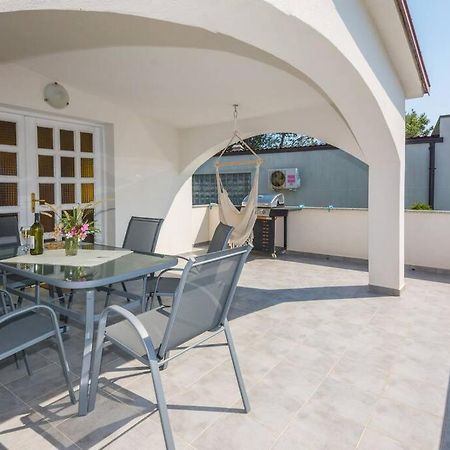 Family Patio Virアパートメント エクステリア 写真
